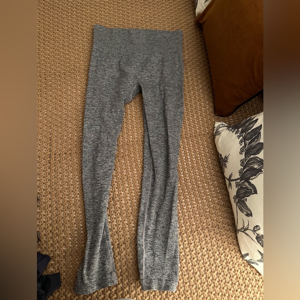 Colsie leggings rubber, gray worn once xl
